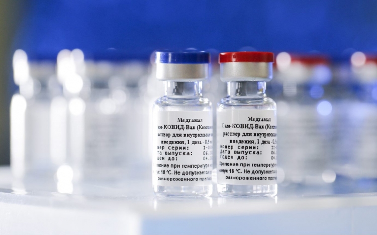 Vigyázat! A szervezett bűnözői csoportok hamisított vakcinák árusításába kezdhetnek