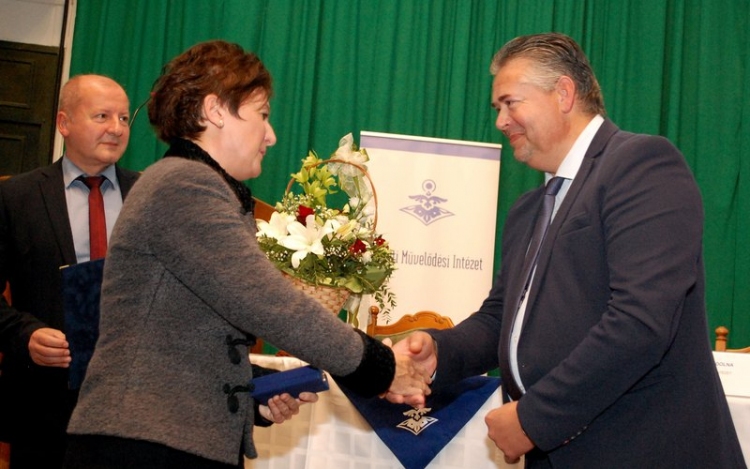 Szász János, Petőfiszállás polgármestere  kitüntető díjat vehetett át