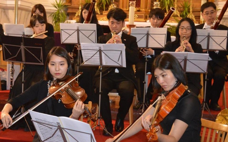 Japán szimfonikus zenekar adott koncertet Félegyházán