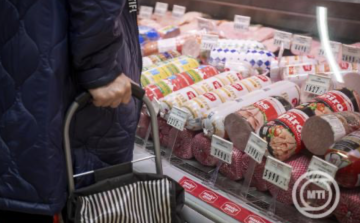 Zsigó Róbert: 30 ezer forintos élelmiszer-utalványt fognak kapni a nyugdíjasok