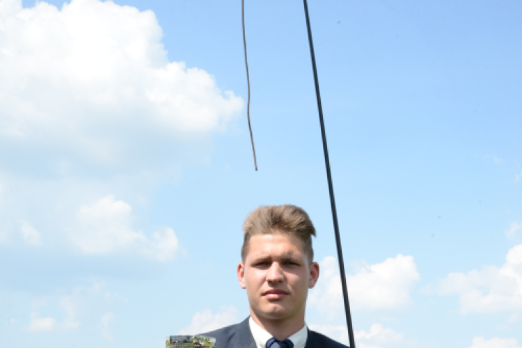 Ragyogó napsütésben hajthatták lovaikat