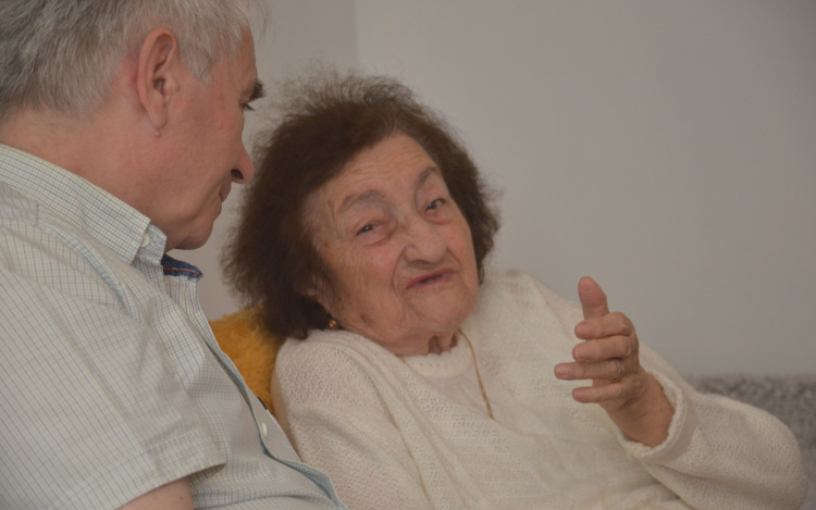 Örömteli és gazdag életút áll a 95 éves Erzsike néni mögött