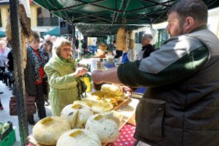 Milliárdok a termelői piacok fejlesztésére