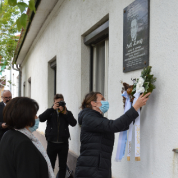 Solti Károly dal- és nótaénekesre, városunk díszpolgárára emlékeztek