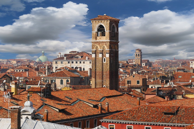 Olaszországban június 3-tól feloldják a tartományok közötti utazási korlátozást