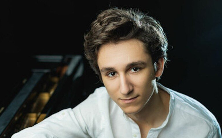 Magyar Valentin zongorista aranyérmes lett a Bécsi Nemzetközi Zenei Versenyen
