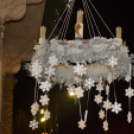 Fellobbant az első láng városunk adventi koszorúján