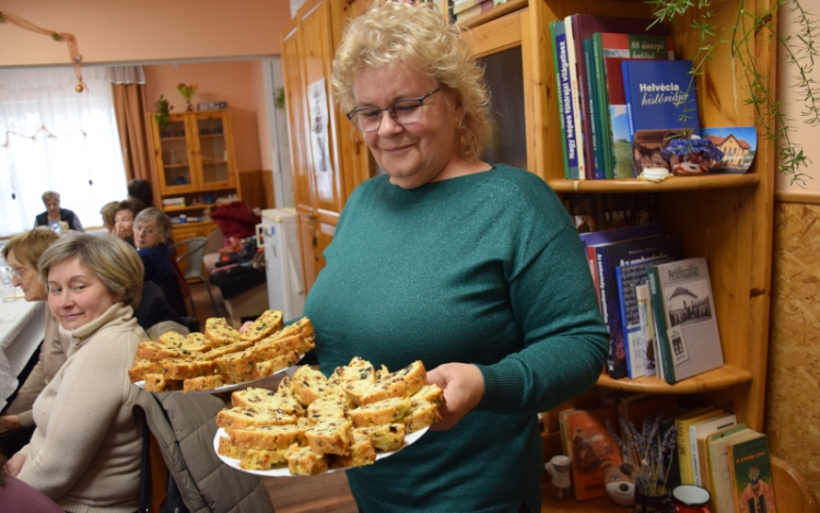  Karácsonyváró a Szentkúti Nappali Klubban