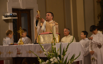 A hit és a szeretet vezette városalapítóinkat is