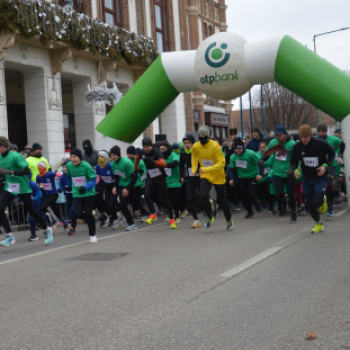 Közel kilencszáz futó mozgással búcsúztatta az óévet Félegyházán