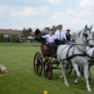 Ragyogó napsütésben hajthatták lovaikat