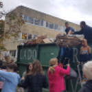 Rekord mennyiségű papírt gyűjtöttek össze a Platán Iskolában