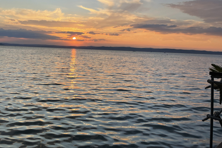 Idén minden harmadik magyar a Balatonhoz utazna egy kutatás szerint