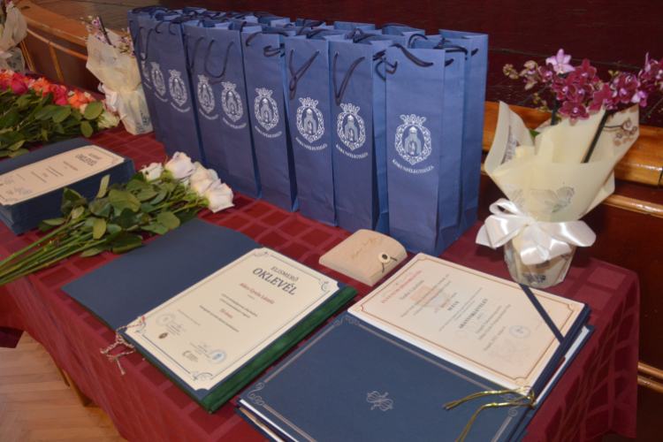 Városunk és a kistérség pedagógusait köszöntötték