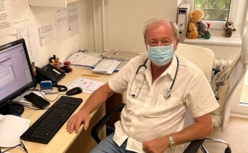 Dr. Fehérvári István főorvos 50 éve gyógyítja a kis betegeket Kiskunfélegyházán