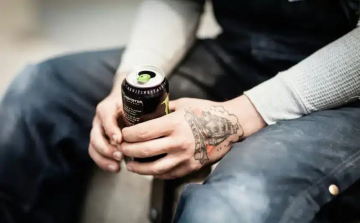 Szerdától tilos az energiaital, de a korlátozás alatt állók máris megtalálták a kiskaput