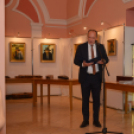 Emberi sorsok lenyomatai képekben és lírában