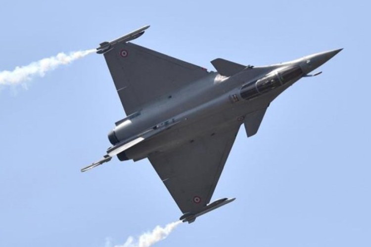 Szerbia tizenkét vadászbombázót vásárol Franciaországtól