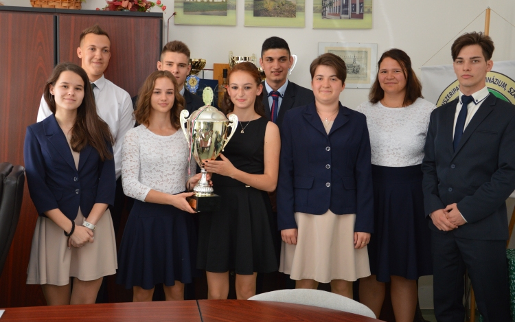 Kiváló tanulók ballagtak a mezőgazdasági iskolából