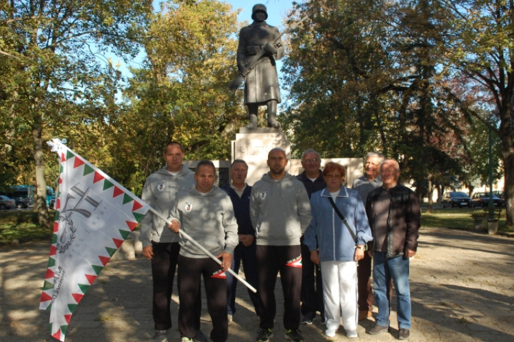 1848 km-t futnak szabadságharcra emlékezve