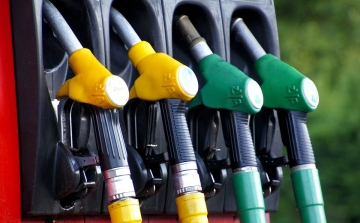 Az üzemanyagárak alakították az elmúlt hónapok változó inflációját