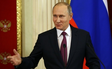 Putyin bejelentette, hogy indul a jövő évi elnökválasztáson