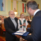 Átadták a városi elismerésben részesültek díjait