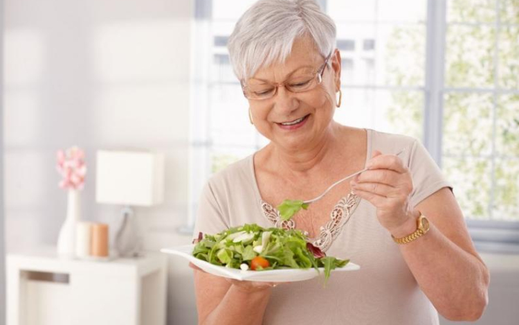 Összefüggést találtak az alacsony szénhidráttartalmú étel és a szívritmuszavar között