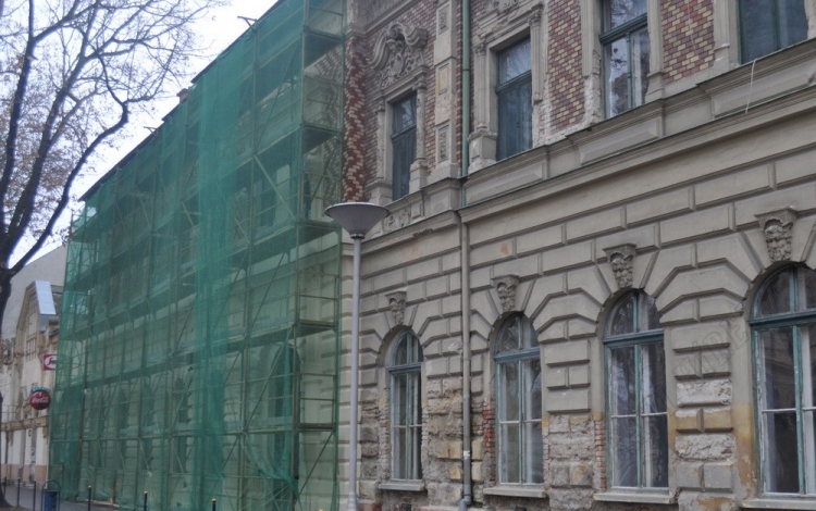 Folytatódik a Molnár-féle ház felújítása