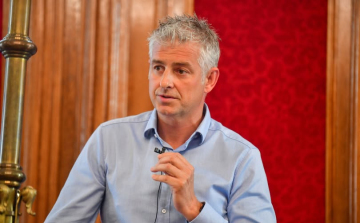 Dr. Faragó Zsolt jegyző közösségi oldalán jelentette be lemondását