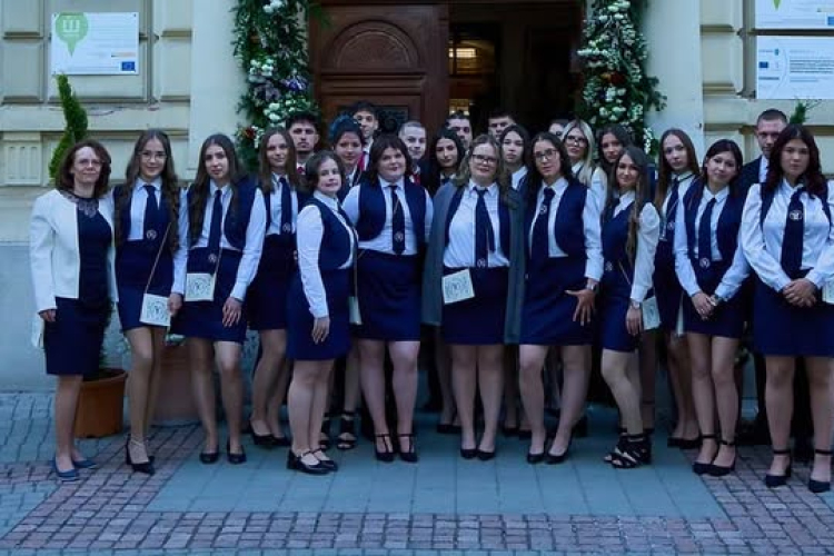 Kiemelkedő eredményekkel búcsúztak a Móra Gimnázium végzősei
