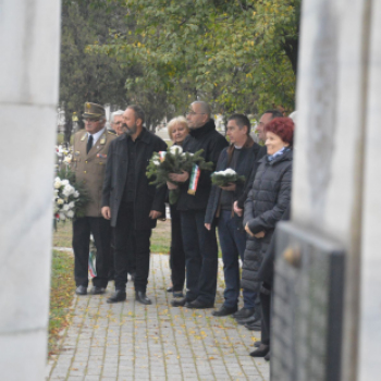 Hős katonáink emléke előtt tisztelegtek