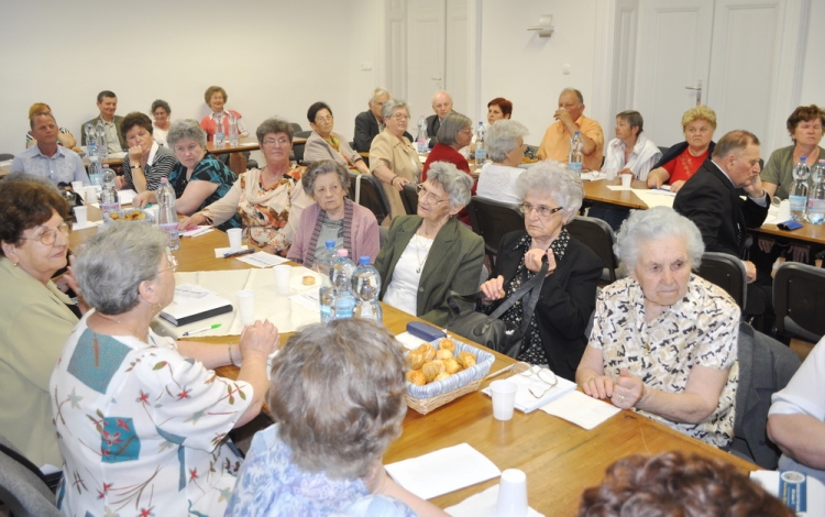Küldöttgyűlés a Nyugdíjas Klubok Egyesületénél