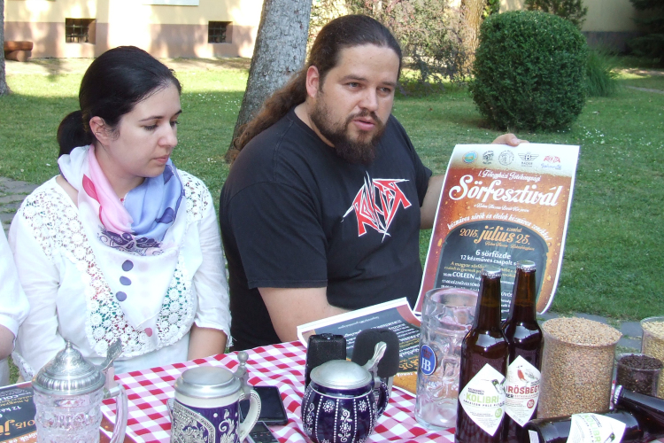 A hab alatt lelke van: KÉZMŰVES SÖR