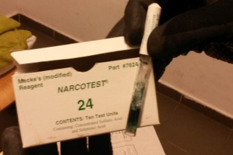 1 kilogramm heroint rejtett a szerb férfi nadrágja