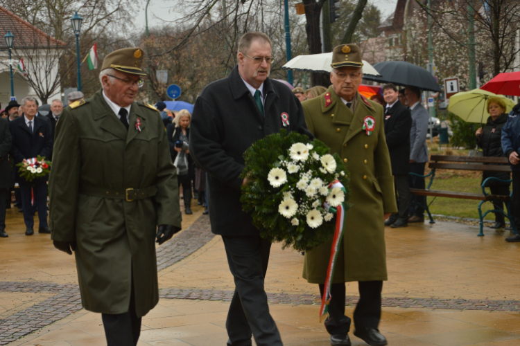 Kokárdát tűzve ünnepeltek Félegyházán