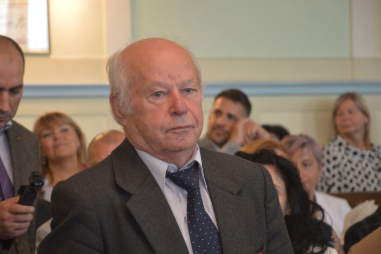 Városi kitüntetésben részesültek kimagasló munkát végző példaképeink