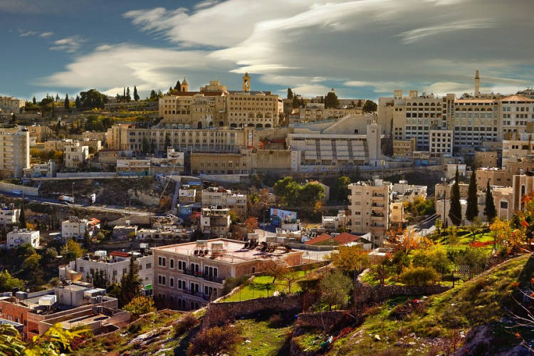 Százhúszezer keresztény zarándokot és turistát várnak karácsonyra Betlehembe