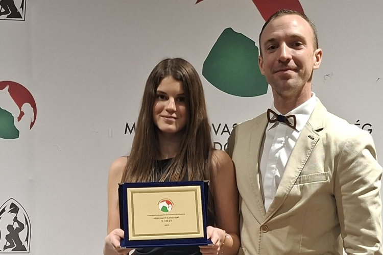 Dobos Eszter az ország legjobbjai között – rangos díjat vehetett át Inárcson