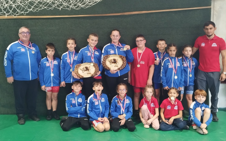 Sikert sikerre halmoztak a kiskunfélegyházi birkózók a hétvégén