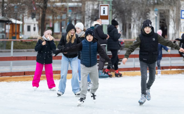 A jégpálya január 18-án bezár