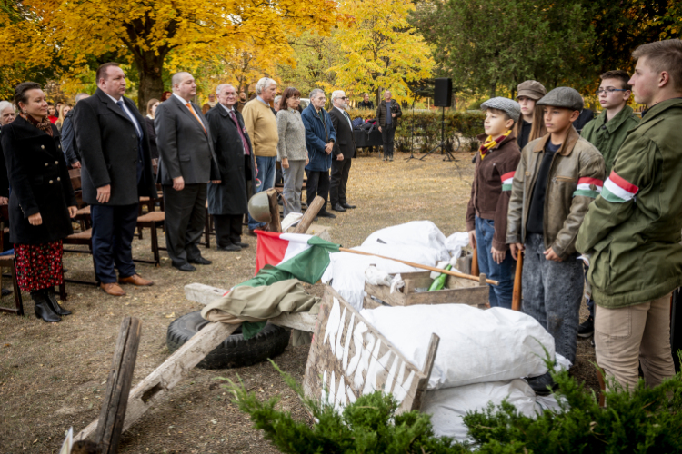 Október 23-i megemlékezést tartottak Lakiteleken    