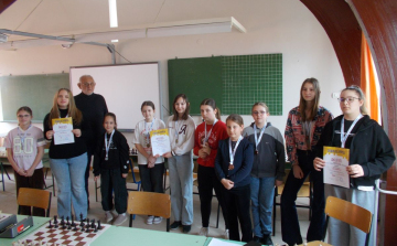 Sikeresen zajlott a Diákolimpiai sakk csapatbajnokság vármegyei döntője Kiskunfélegyházán