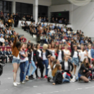 Szalagozó a Móra Ferenc Gimnáziumban