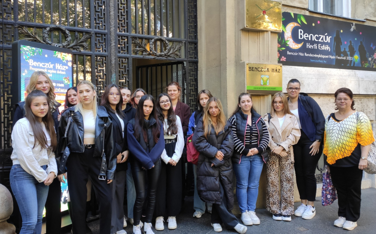 Tehetséggondozás a Közgében