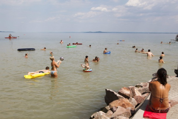 A tíz legjobb balatoni strandból csak egy van délen