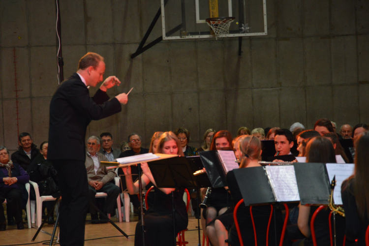 Mindkét nap teltház előtt zenéltek