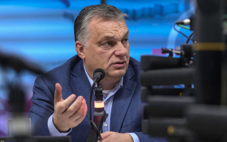 Orbán Viktor: érettségiig zárva maradnak a középiskolák