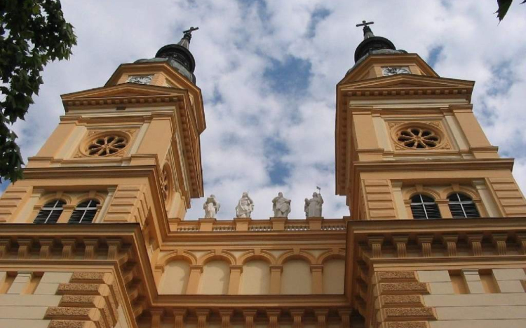 Hírek a Szent István templomból