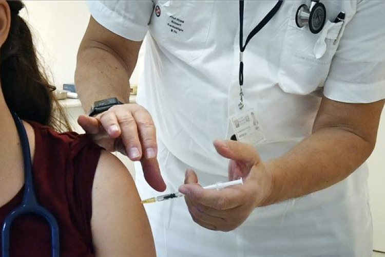 Újabb adag Sinopharm- és Pfizer-vakcinaszállítmány érkezik Szerbiába